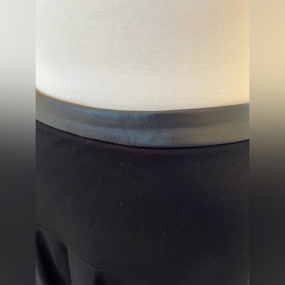 Guess Fit & Flare Skirt - Picture 5 of 8